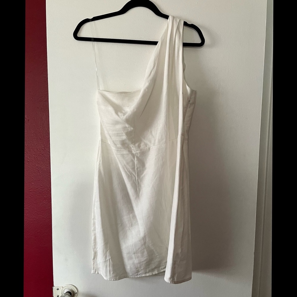 One shoulder linen white dress